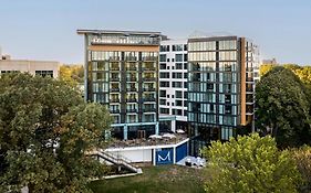 Merriweather Lakehouse Hotel, Autograph Collection